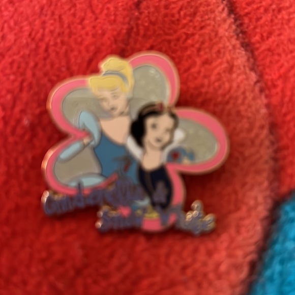 Disney collector pins - Picture 4 of 6
